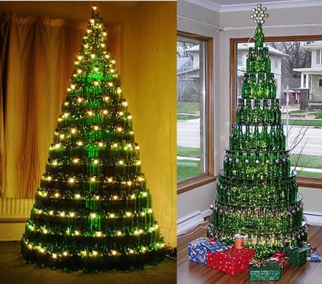 arbol de navidad con botelals de vidrio