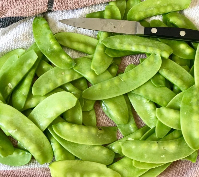 Los tirabeques son parecidos a los guisantes