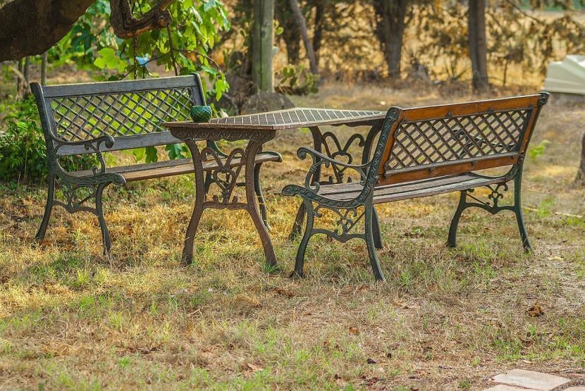 Mesa con sillas