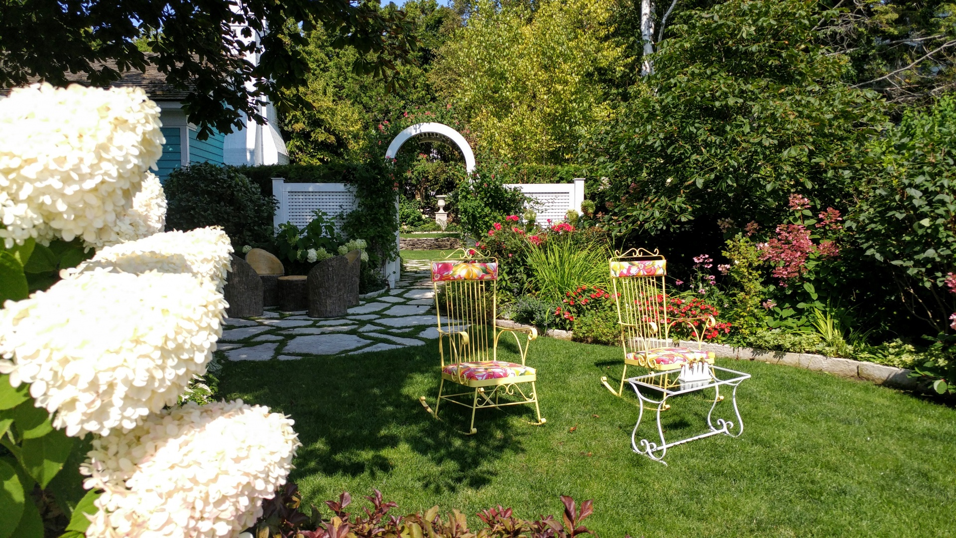 ¿Es buena idea tener un seguro para el jardín?