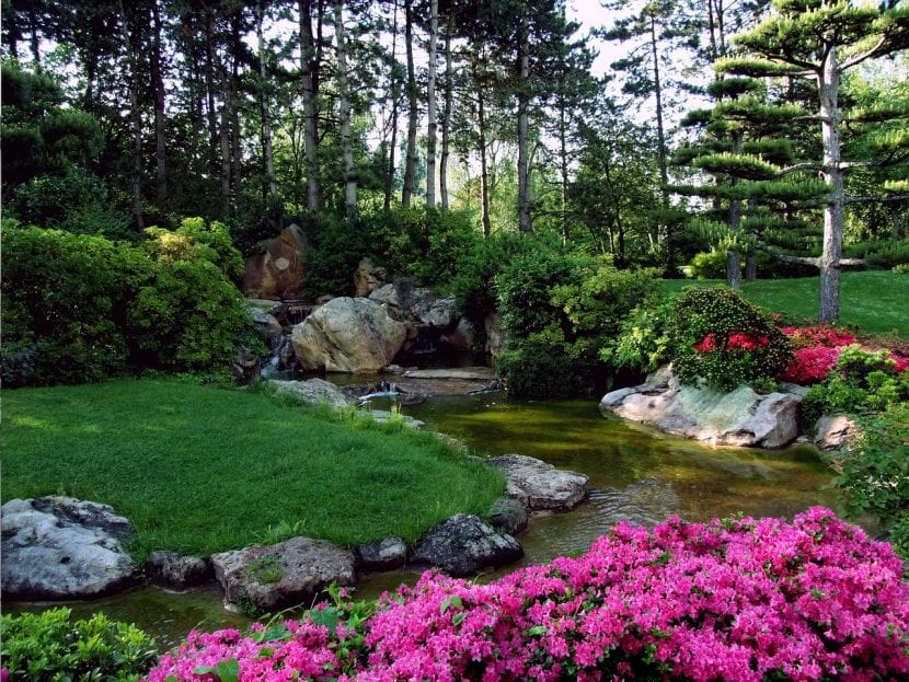 Jardín diseñado al estilo japonés