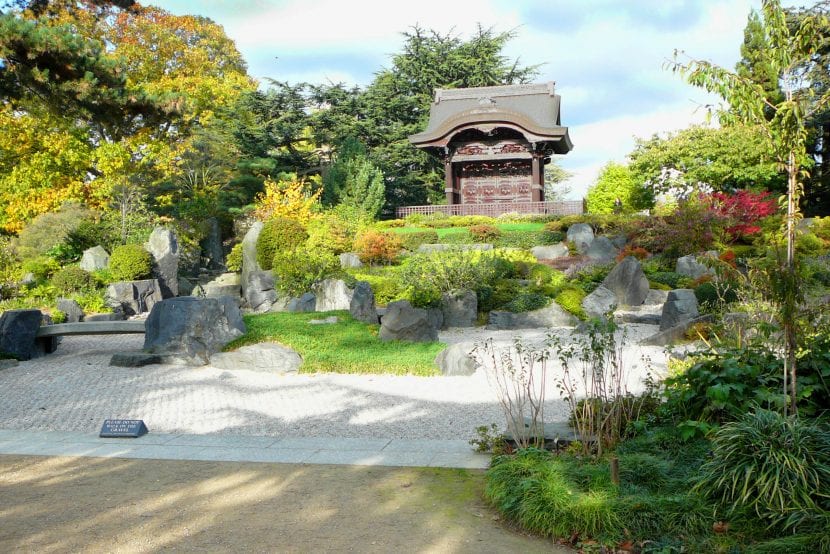 Vista del jardín oriental de Kew