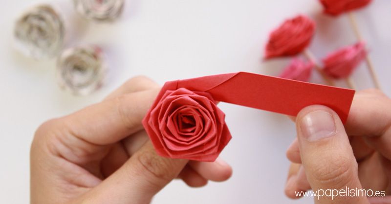 como hacer rosas de papel, origami