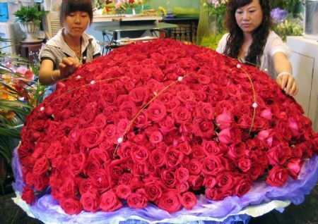 regalar rosas rojas en san valentín China, 108 rosas rojas