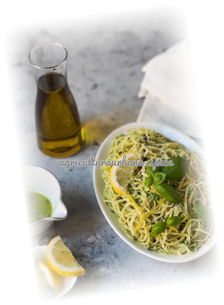 Pasta de limón y albahaca