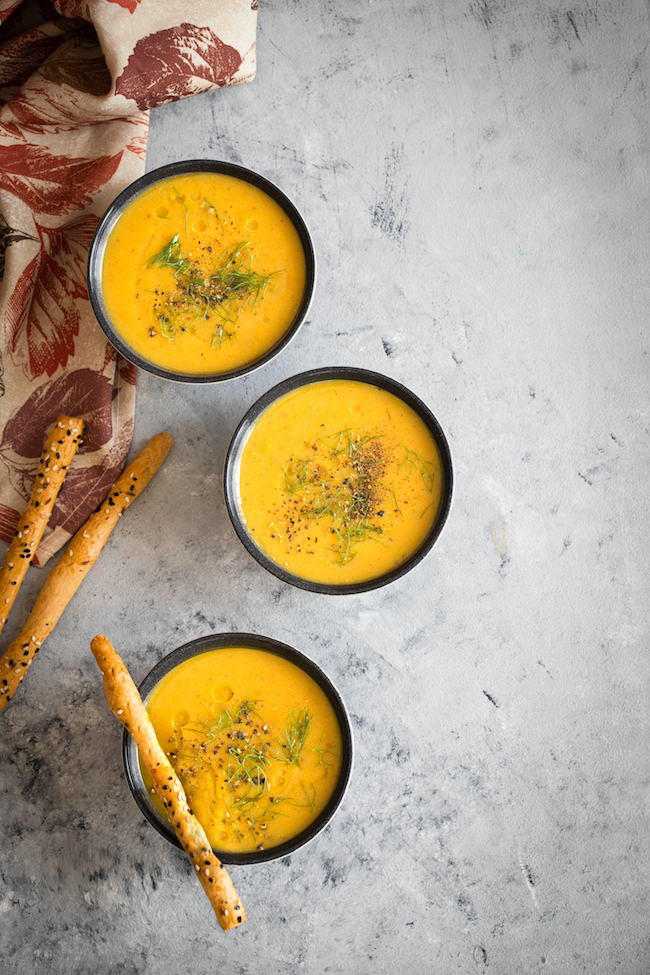 Sopa de calabaza y lentejas asadas con eneldo